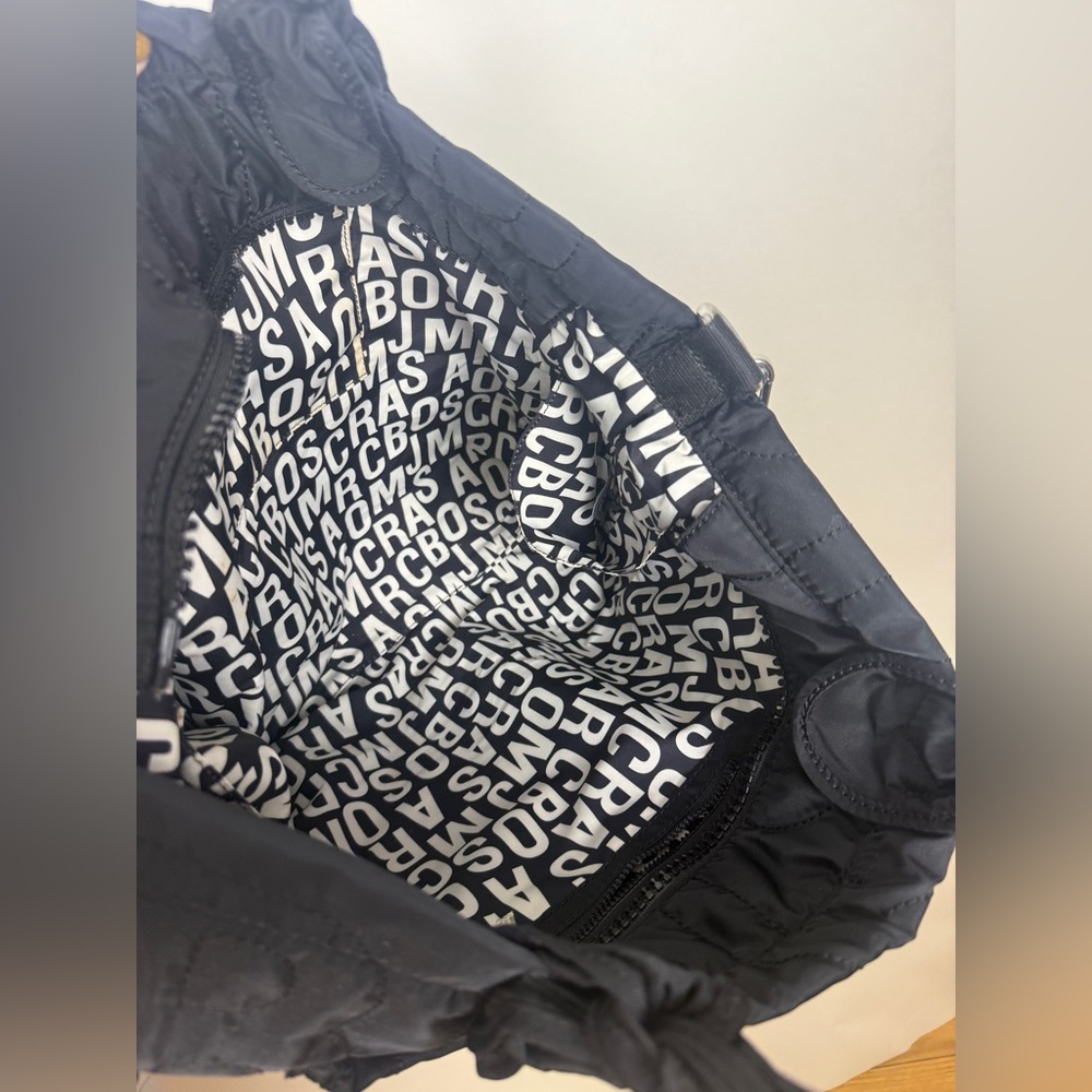 Marc Jacobs Black Quilted travel Tote Bag Overnight bag Crossbody strap - Picture 11 of 15